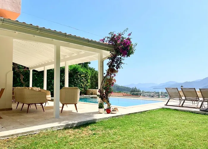 Paradaise Is Magnificent With Sea View And Infinity Pool Göcek