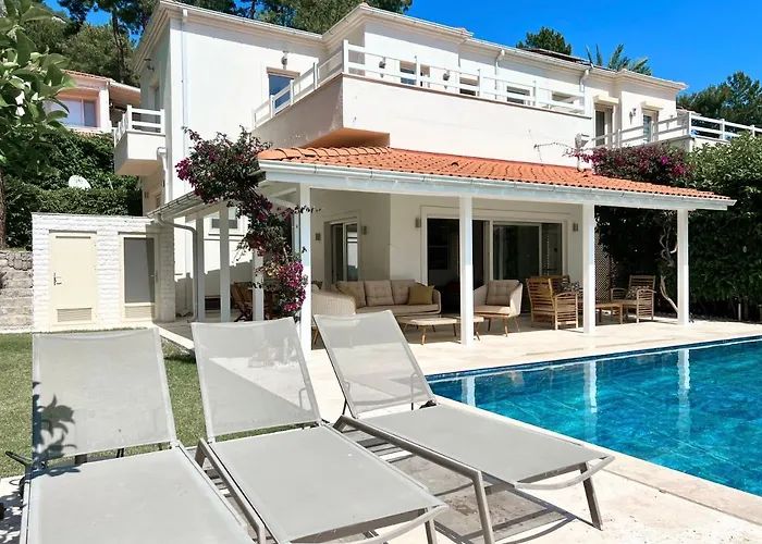 Paradaise Is Magnificent With Sea View And Infinity Pool Göcek