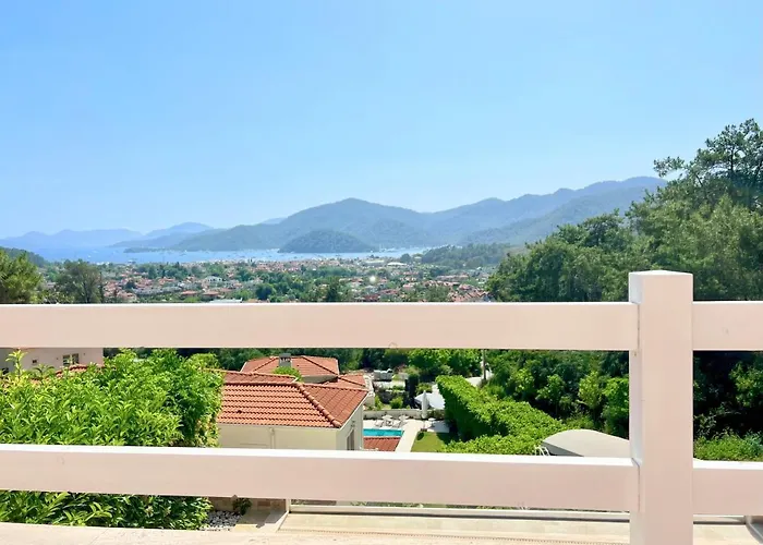 Paradaise Is Magnificent With Sea View And Infinity Pool 戈西克